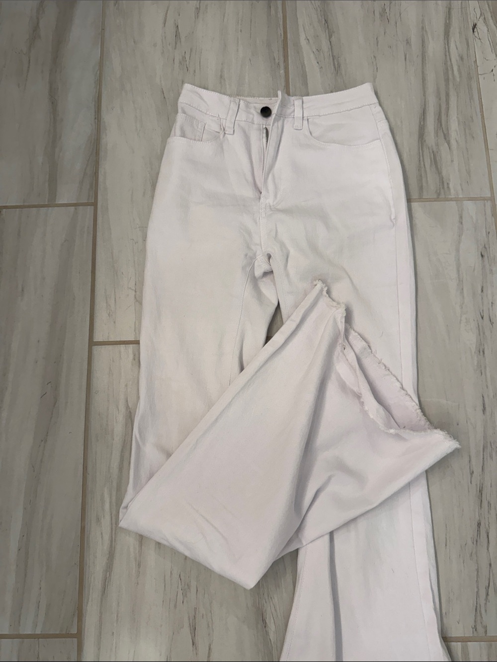 Women’s White High-Rise Flared Jeans